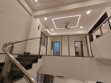 Furnished Amenities in 3 BHK Villa at Chitrapuri Colony, Manikonda – for Rent