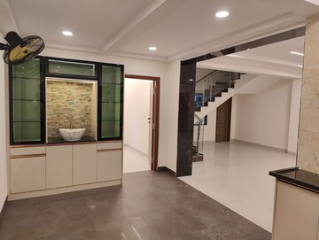 Room in 3 BHK Villa at Chitrapuri Colony, Manikonda – for Rent