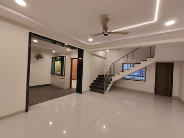 Room in 3 BHK Villa at Chitrapuri Colony, Manikonda – for Rent