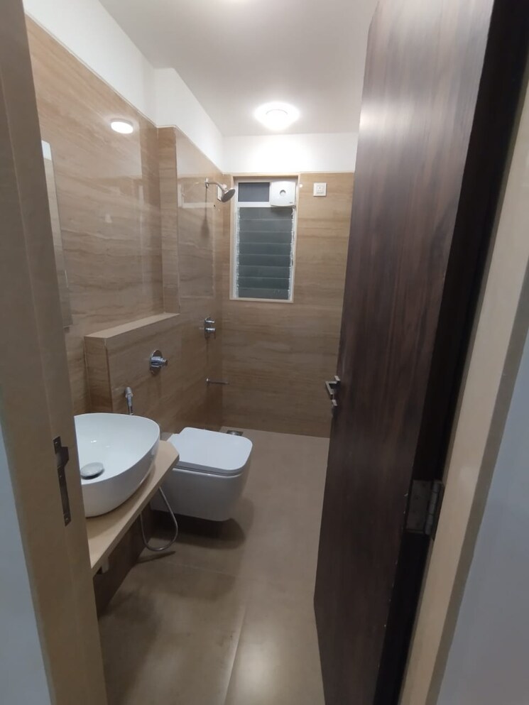 Bathroom, platinum-corporation 3 Bedroom 805 Sq.Ft. Apartment In Andheri West Mumbai 8051517