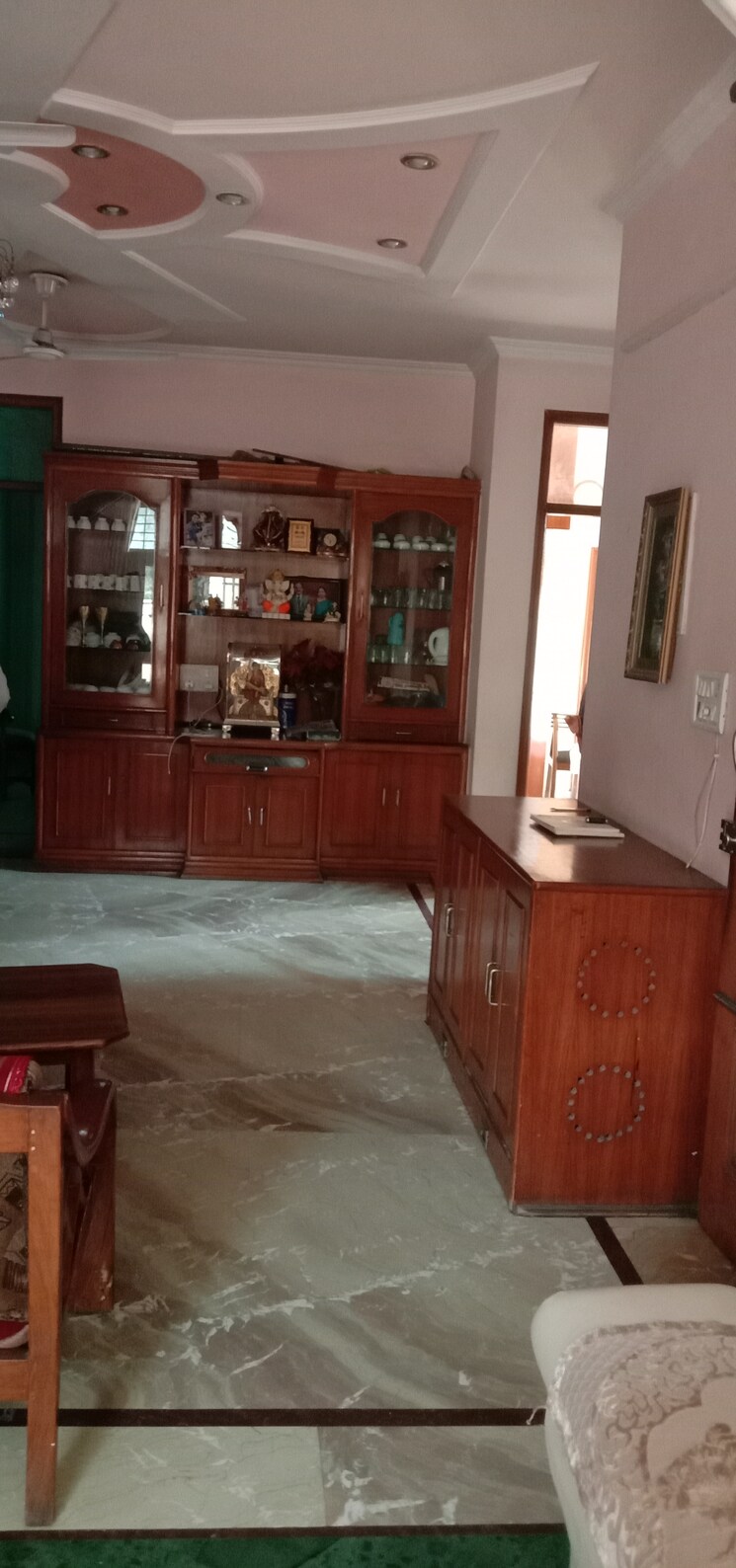 Living Room, kavi nagar 4 Bedroom 275 Sq.Yd. Builder Floor In Kavi Nagar Ghaziabad 8051546