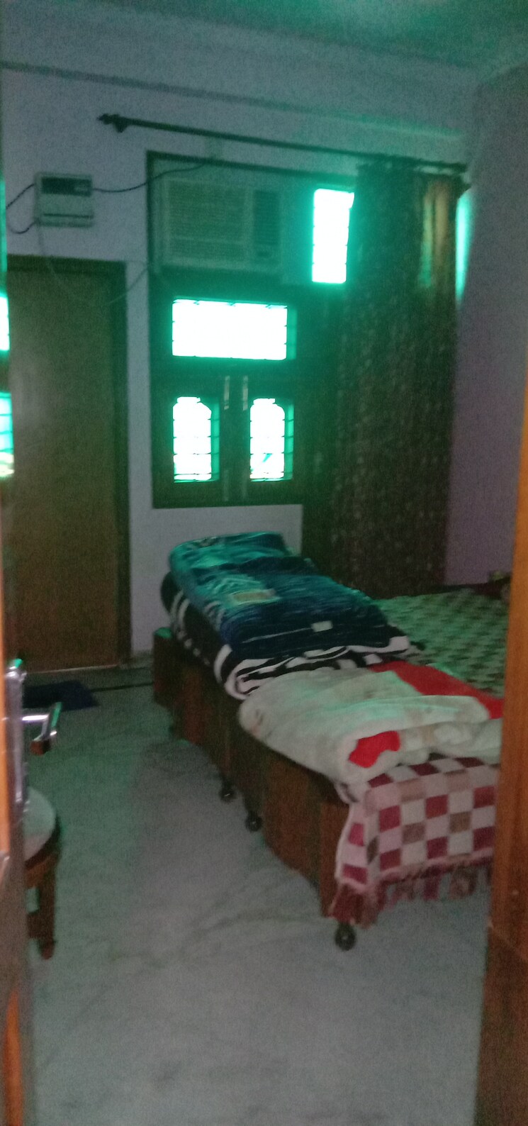 Bedroom, kavi nagar 4 Bedroom 275 Sq.Yd. Builder Floor In Kavi Nagar Ghaziabad 8051546