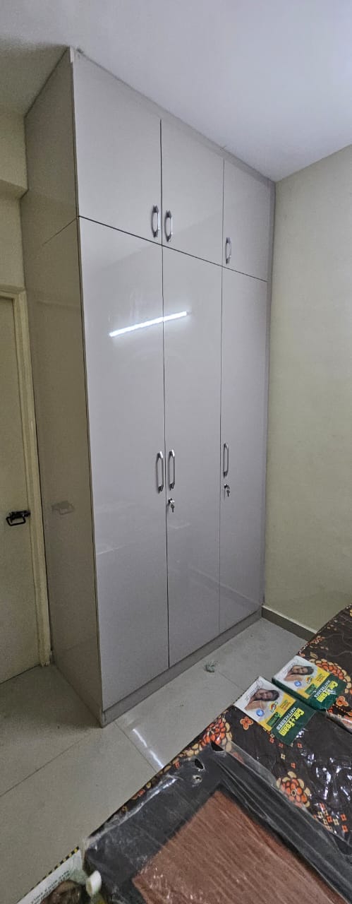 2 BHK + Extra Room Apartment For Sale in Pyramid Square 70A