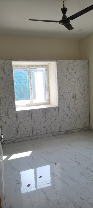 Room in 2 BHK Apartment at Pavani Laxmi Nivas, Madhapur – for Rent