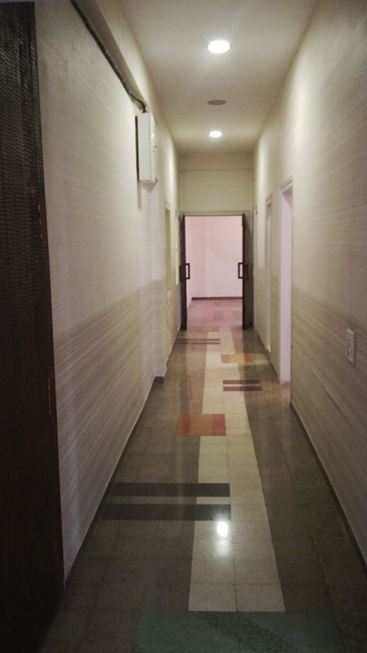 Bathroom, churchgate 2.5 Bedroom 1480 Sq.Ft. Apartment In Churchgate Mumbai 8051561