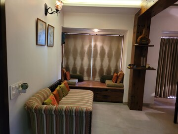 Living Room in 3 BHK Apartment at Andheri West – for Rent
