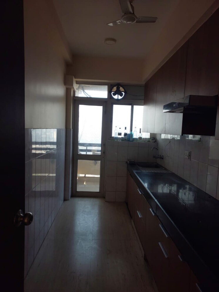 Kitchen, ansal-sushant-estate 3 Bedroom 1340 Sq.Ft. Apartment In Sector 52 Gurgaon 8051567