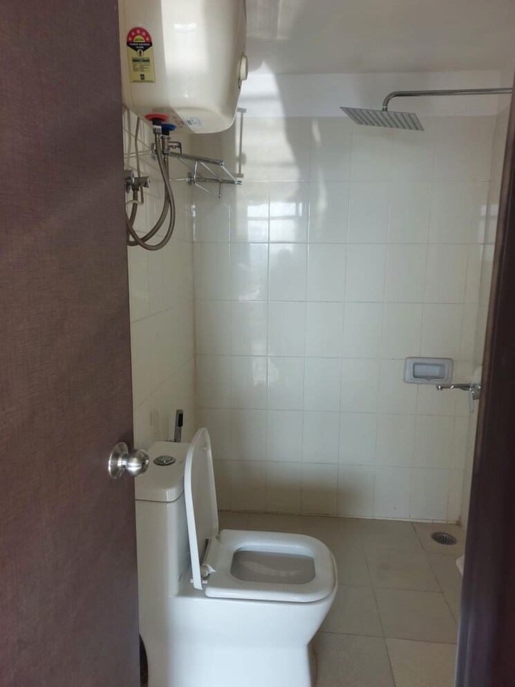 Bathroom, ansal-sushant-estate 3 Bedroom 1340 Sq.Ft. Apartment In Sector 52 Gurgaon 8051567