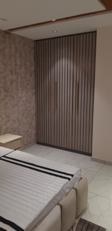 Room in 3 BHK Villa at Mahal Road – for Sale