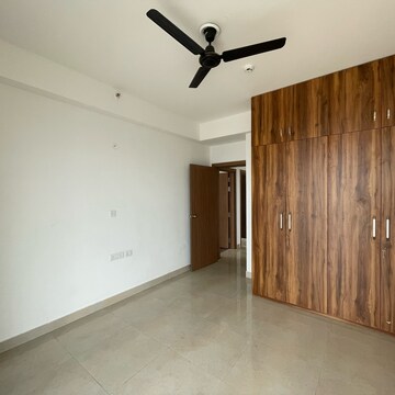 Room in 3 BHK Apartment at ATS Marigold, Sector 89b – for Rent