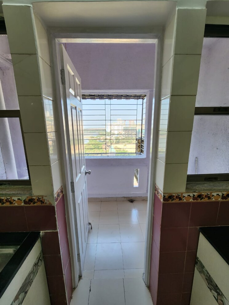 Bathroom, nri-complex-phase-2 2.5 Bedroom 1350 Sq.Ft. Apartment In Seawoods Navi Mumbai 8051585