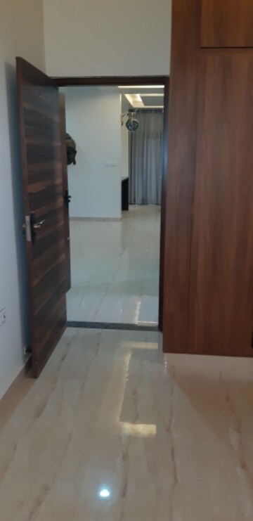 Furnished Amenities in 3 BHK Villa at Mahal Road – for Sale