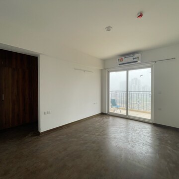 Room in 3 BHK Apartment at ATS Marigold, Sector 89b – for Rent