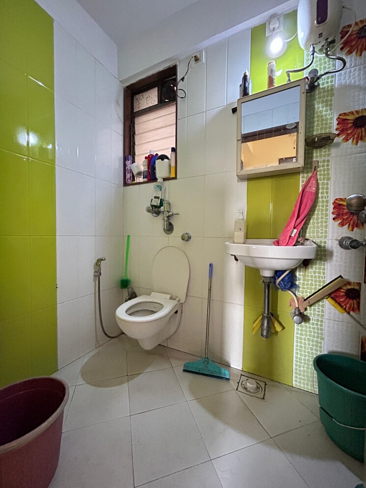 Bathroom, lourdes-citadel 1 Bedroom 580 Sq.Ft. Apartment In Dahisar West Mumbai 8051604