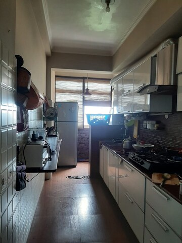 2 BHK Apartment For Rent in Unitech The Residences Gurgaon, Sector 33