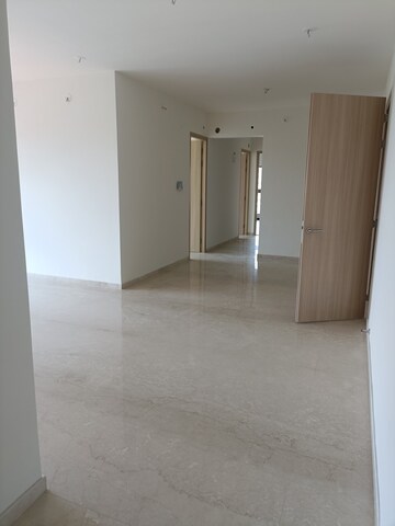 Room in 2 BHK Apartment at Kolte Patil Verve, Bangur Nagar – for Rent