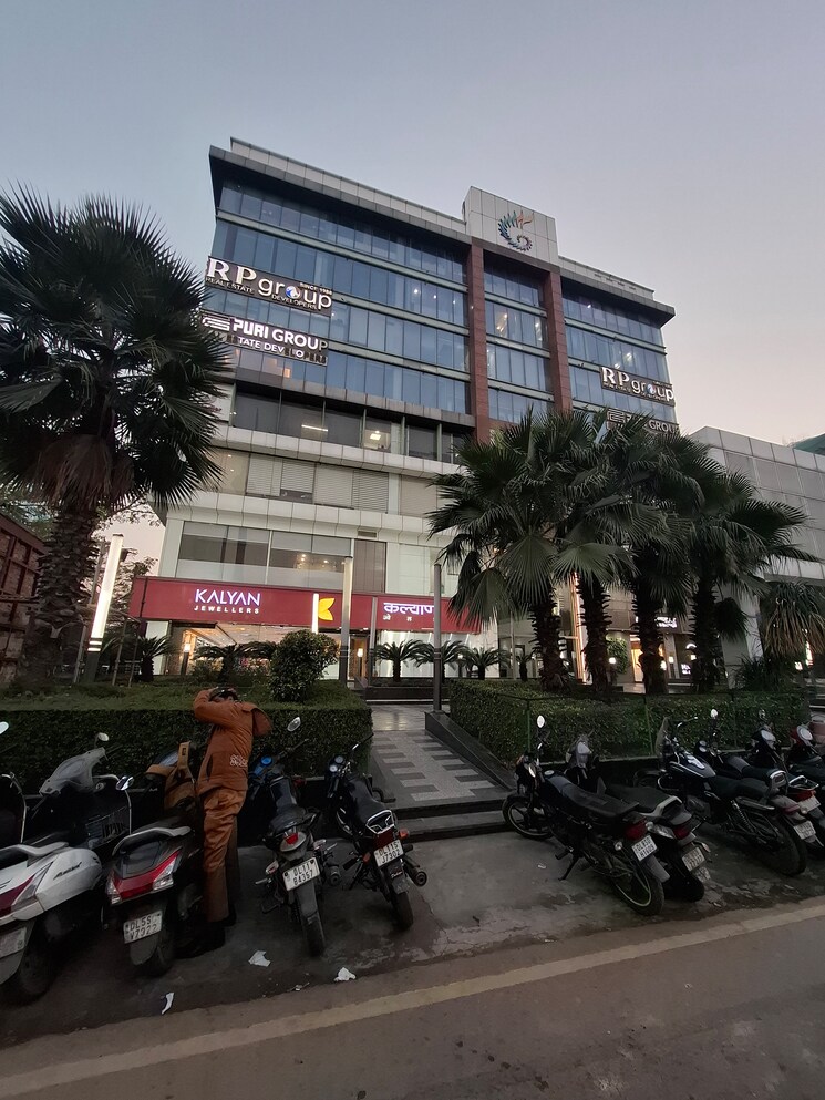 Exterior View, netaji subhash place Commercial Office Space 800 Sq.Ft. In Netaji Subhash Place Delhi 8051650
