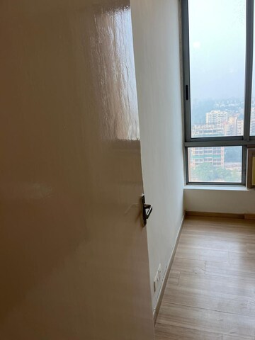 Room in 3 BHK Apartment at Tulip Violet, Sector 69 – for Rent