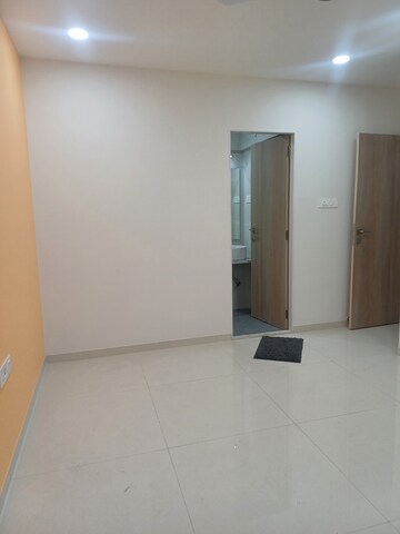 Furnished Amenities in 2 BHK Apartment at Sugee Atharva, Prabhadevi – for Rent