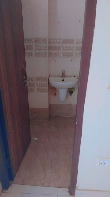 Bathroom in 2 BHK Villa at Indira Nagar – for Rent