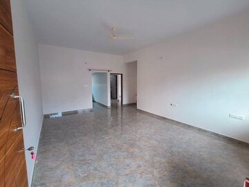 Room in 2 BHK Builder Floor at Whitefield – for Rent