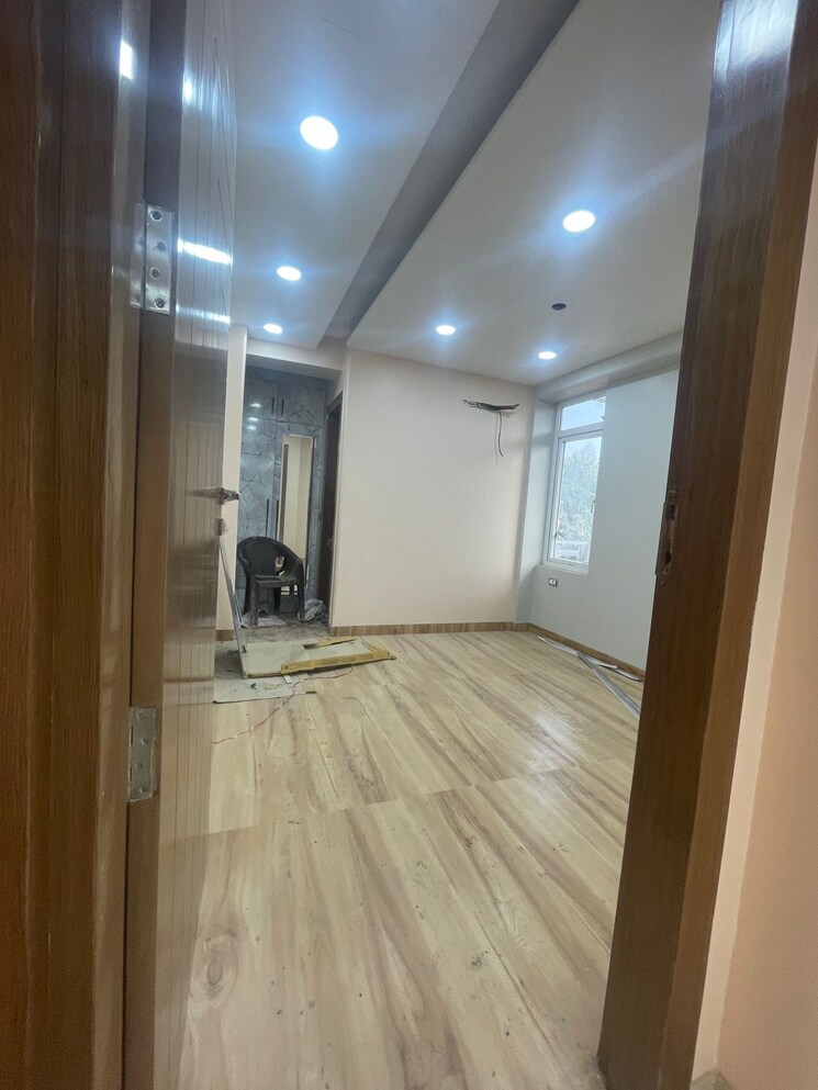 Room, sector 49 3 Bedroom 1480 Sq.Ft. Builder Floor In Sector 49 Noida 8051756