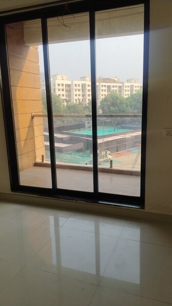 1 BHK Apartment For Rent in Vistas CHS Kavesar Thane  8051777