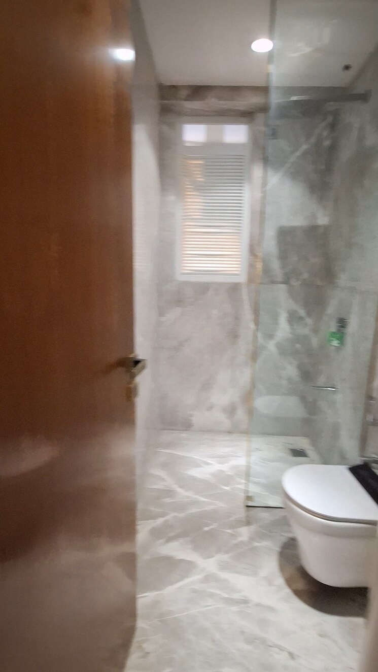 Bathroom, ruparel-jewel 4 Bedroom 2085 Sq.Ft. Apartment In Parel Mumbai 8051790