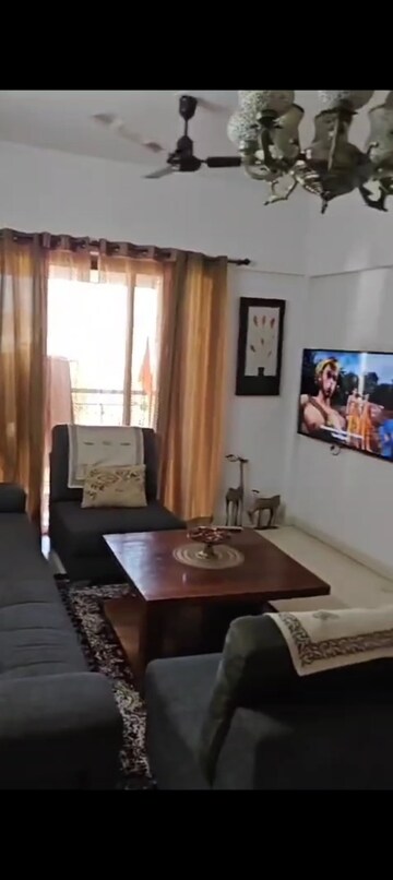 2.5 BHK Apartment For Rent in Lodha Splendora, Ghodbunder Road