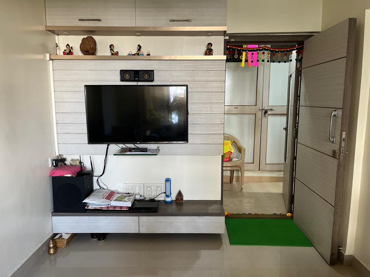 1 BHK + Pooja Room Apartment For Sale in Triratnadeep CHS