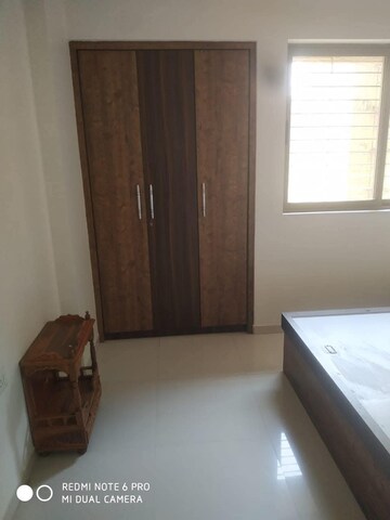Room in 2.5 BHK Apartment at Lodha Splendora, Ghodbunder Road – for Rent