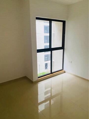 Room in 2 BHK Apartment at Lodha Palava Downtown Dombivli East, Dombivli East – for Rent