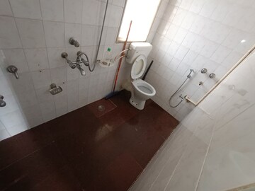 Bathroom in 2 BHK Apartment at Bhayandar West – for Rent