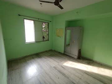 Master Bedroom in 2 BHK Apartment at Bhayandar West – for Rent