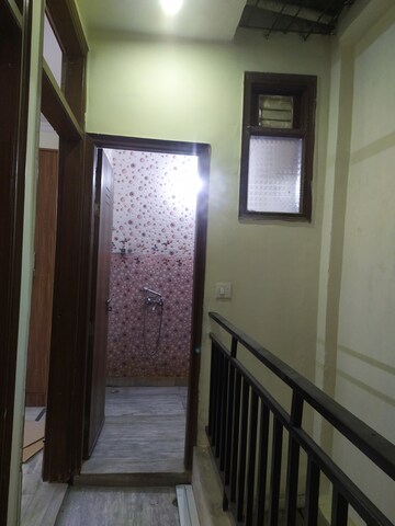 Building Lobby in 3 BHK Builder Floor at Govindpuri – for Rent