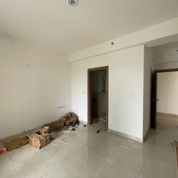 Room in 3 BHK Apartment at ATS Marigold, Sector 89b – for Sale