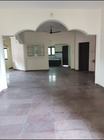 Room in  Office Space at Elamakkara – for Rent