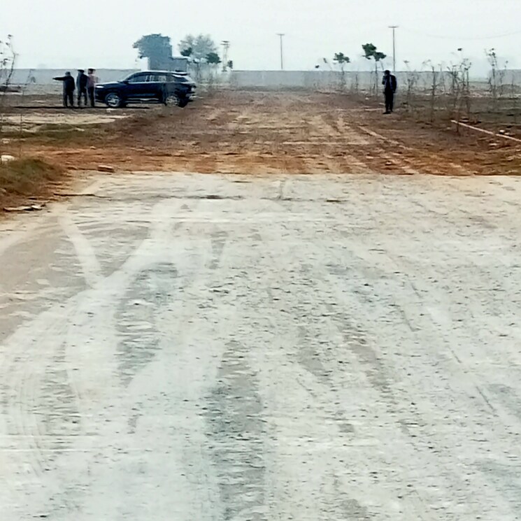 undefined, upsidc site b  100 Sq.Yd. Plot In Upsidc Site B Greater Noida 8051974