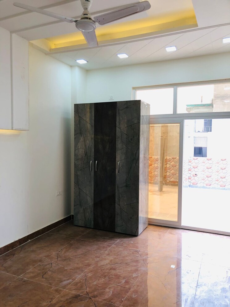 Room, upsidc site b 2 Bedroom 1030 Sq.Ft. Builder Floor In Upsidc Site B Greater Noida 8051968