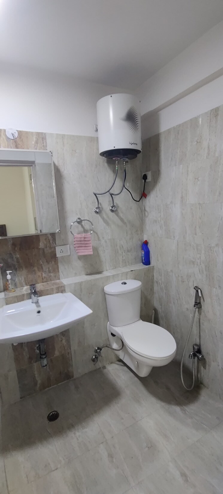 Bathroom, omaxe-forest-spa 4 Bedroom 3550 Sq.Ft. Apartment In Sector 93b Noida 8051989