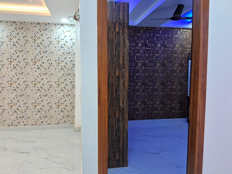 Swimming Pool, upsidc site b 3 Bedroom 100 Sq.Yd. Villa In Upsidc Site B Greater Noida 8051990