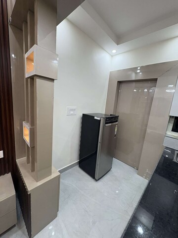 Master Bedroom in 1 RK Apartment at Pioneer Park Phase 1, Sector 61 – for Rent