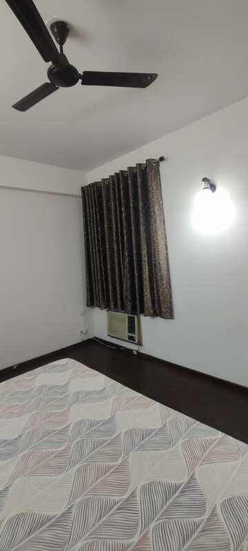 Bedroom in 3 BHK Apartment at Eldeco Utopia, Sector 93a – for Rent