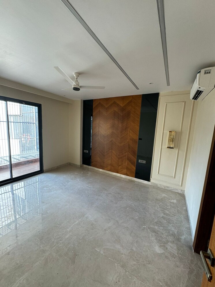 Room, ss-mayfield-gardens 4 Bedroom 2148 Sq.Ft. Builder Floor In Sector 51 Gurgaon 8052079