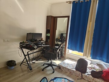 Gym in 3.5 BHK Apartment at Hiranandani Queensgate, Bannerghatta – for Rent