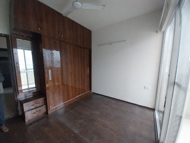 Room, mahagun-mywoods-iii 2 Bedroom 960 Sq.Ft. Apartment In Sector 16c Greater Noida Greater Noida 8052118