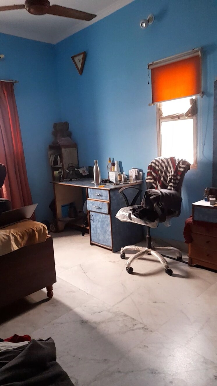 Living Room, mayur vihar phase 1 3.5 Bedroom 1450 Sq.Ft. Apartment In Mayur Vihar Phase 1 Delhi 8052164