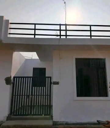 Staircase in 1 BHK Villa at Aliganj – for Rent