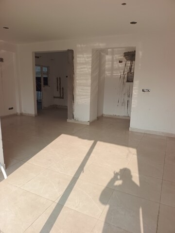 Living Room in 3 BHK Apartment at Earthcon Casa Grande II, Chi V Greater Noida – for Sale