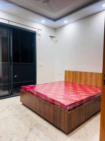 Bedroom in 2 BHK Builder Floor at RWA Residential Society, Sector 40 – for Rent